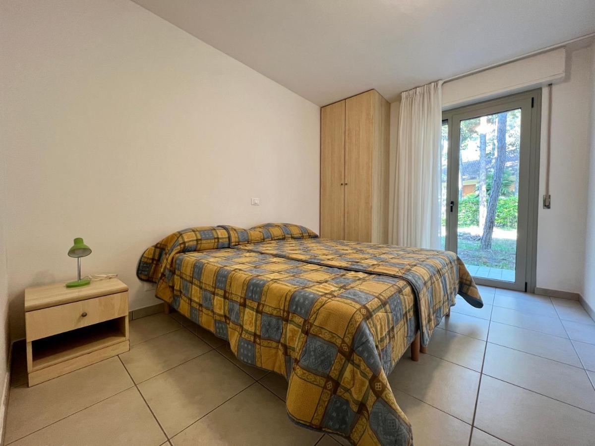 Prassitele Apartments Линяно Сабиадоро Екстериор снимка