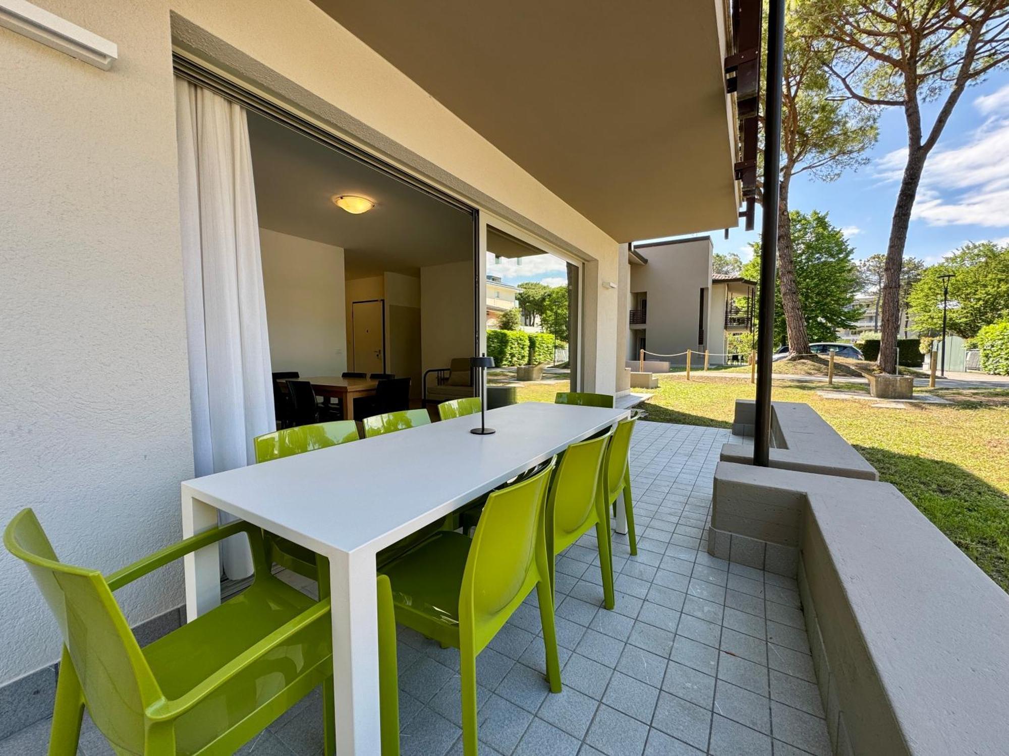 Prassitele Apartments Линяно Сабиадоро Екстериор снимка